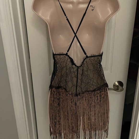 Victoria Secret Lace Babydoll with long fringe in large - Picture 4 of 10